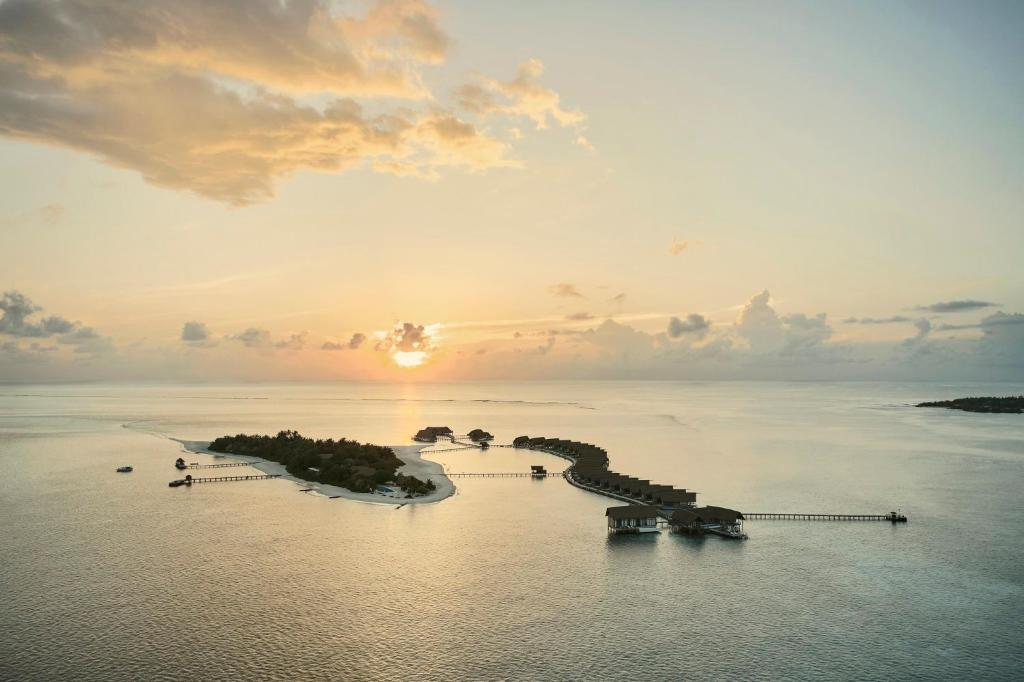 COMO Cocoa Island - Partner Travels FREE for 7 Nights or More photo 2