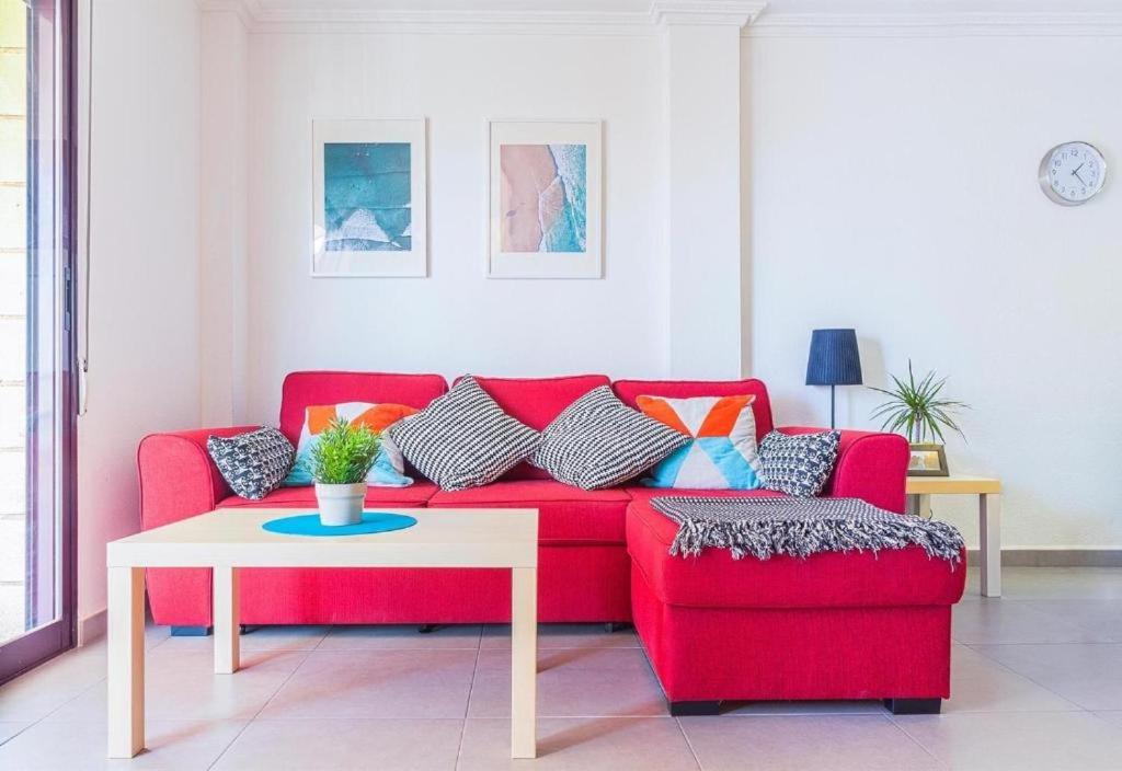 Seaview modern beach apartment photo 4