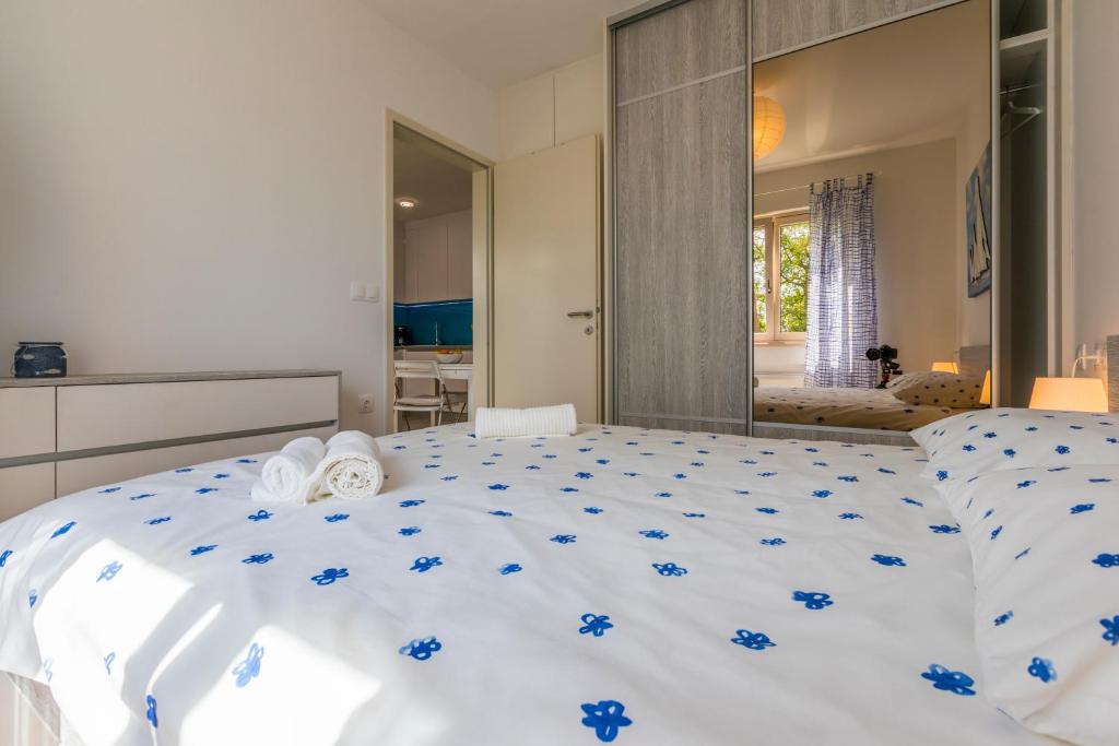 MB APARTMANI