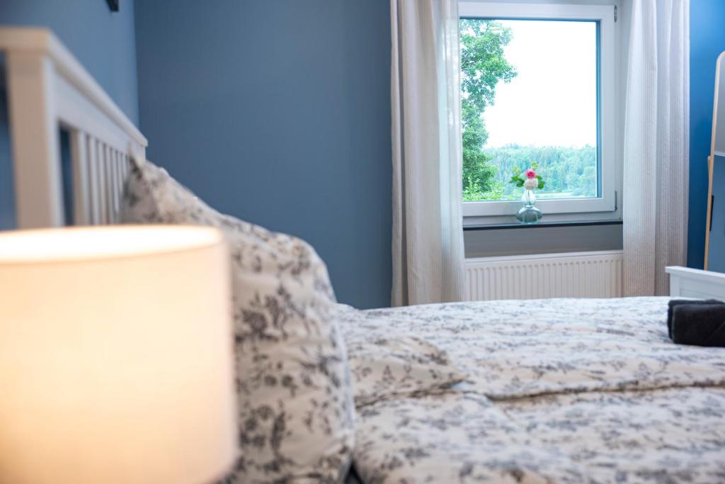 Moderne Wohnung im Grünen mit privatem Garten photo 2