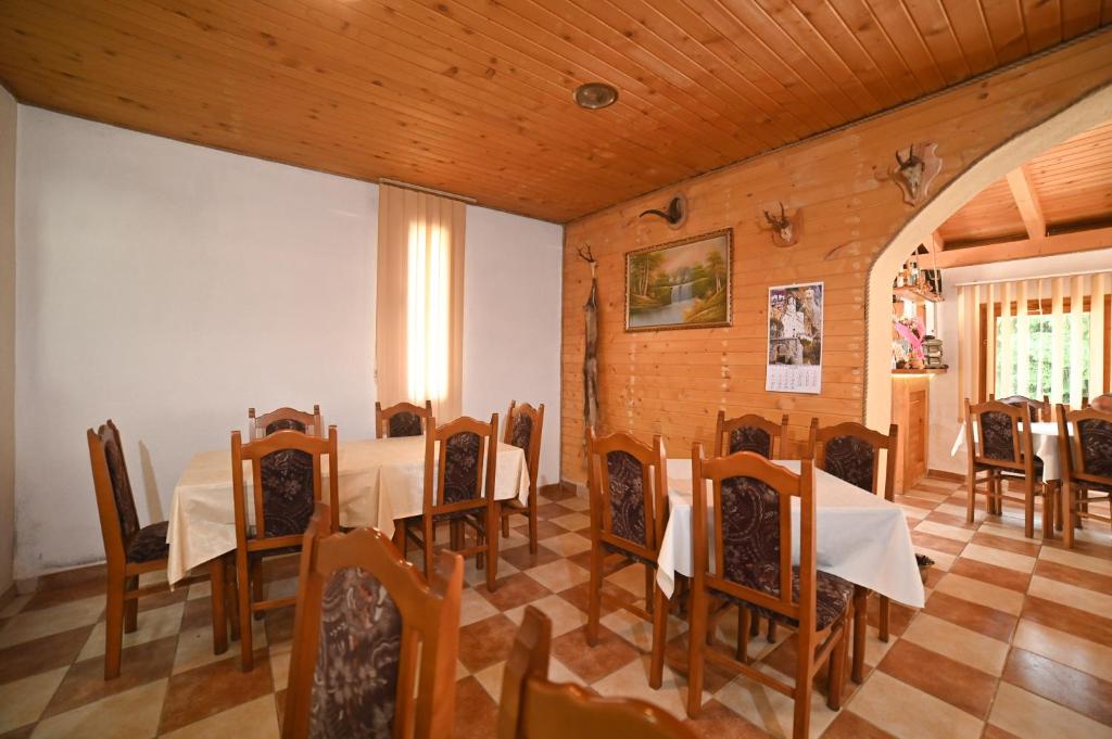 Komovi Eko katun photo 3