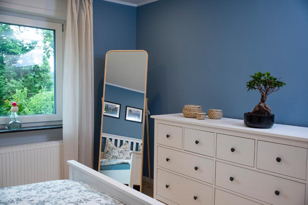 Moderne Wohnung im Grünen mit privatem Garten photo 3
