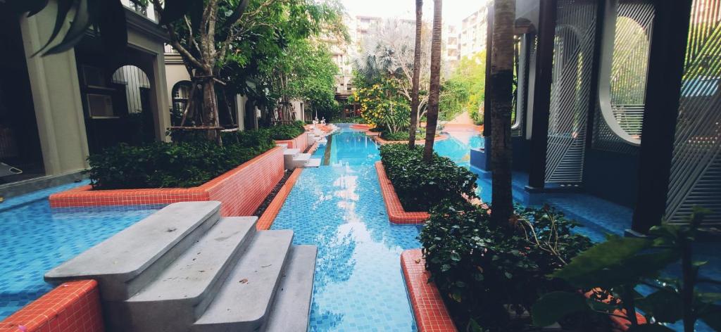 Lahabana Huahin - ใจกลางหัวหิน เดินไปชายหาดใน 3min - Tap to explore photos