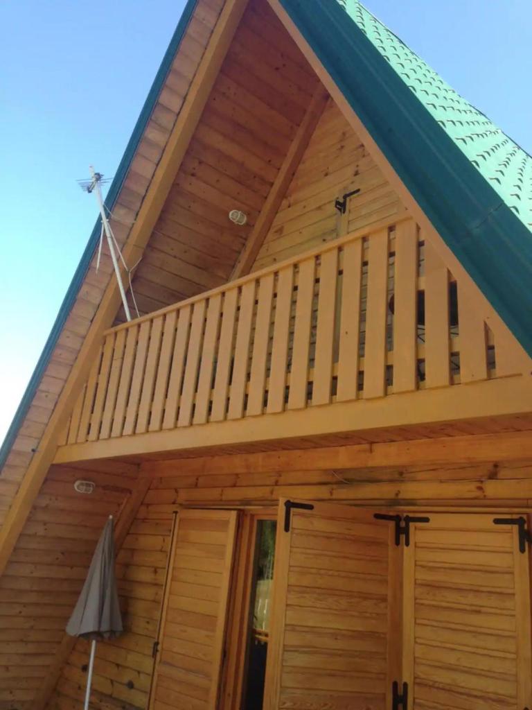 Beautiful 3-Bed House in Crni Lug