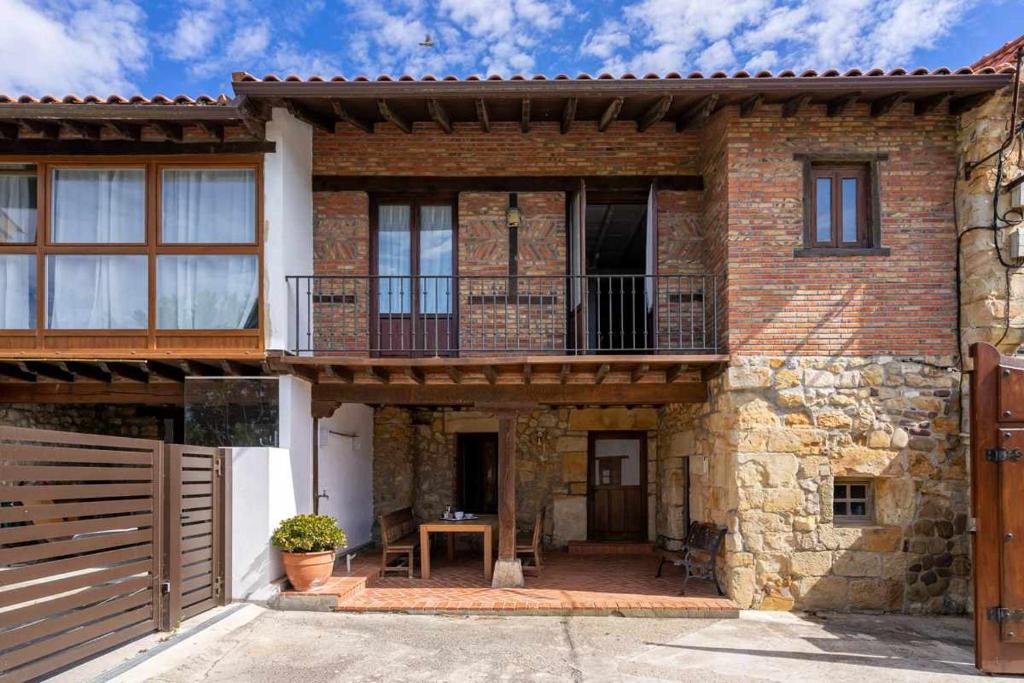 Casa con jardín cerca de la playa El porton