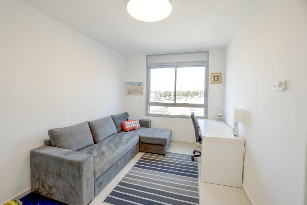 Ashdod on the sea- אשדוד על הים photo 1