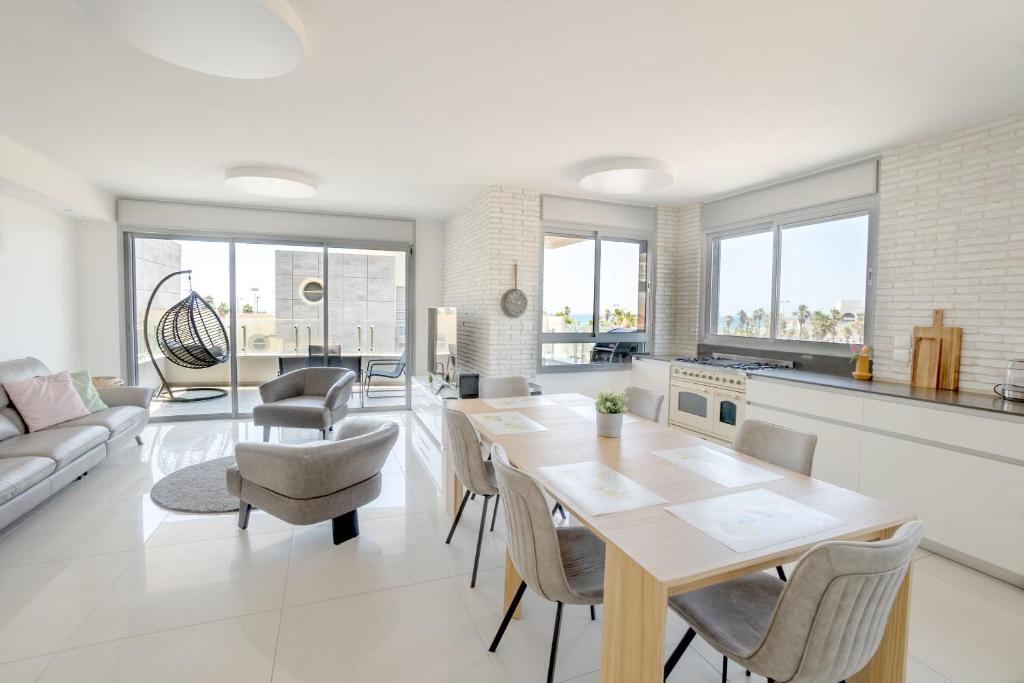 Ashdod on the sea- אשדוד על הים photo 2