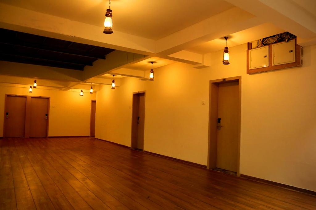 Tulsi Rooms N Banquite photo 3