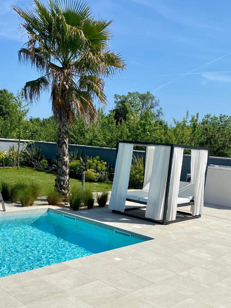 Villa Eni Medulin Sisan heated pool photo 1