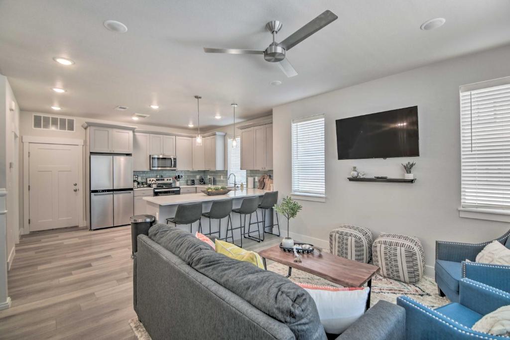 Gorgeous Greeley Getaway - Close to Parks! photo 4