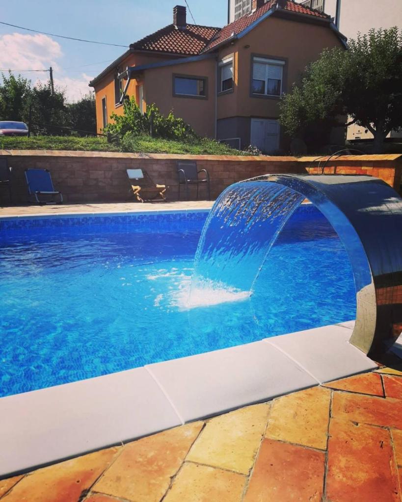 Apartmani Žuti Leptir photo 1
