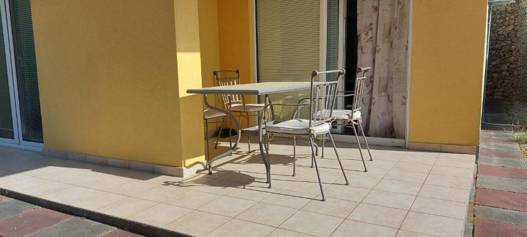 Apartments Sunshine & Smile photo 1
