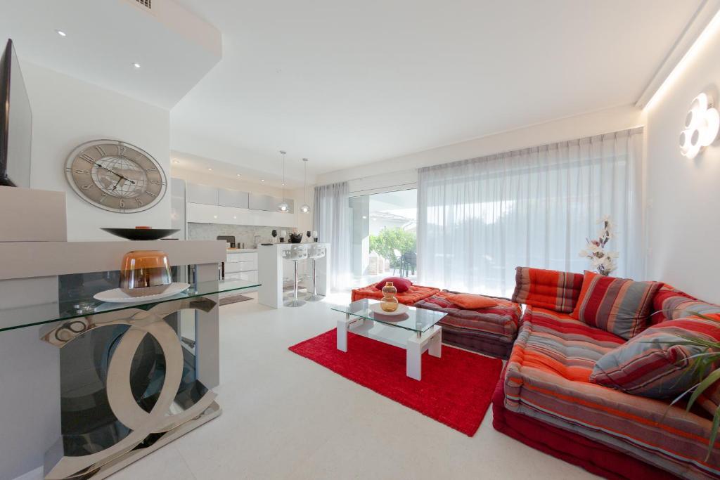 Magic Luxury Apartments photo 2
