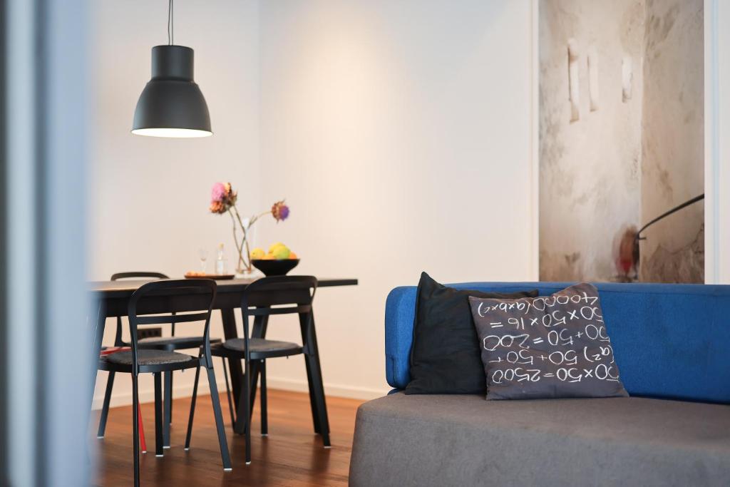 Apartment F photo 4