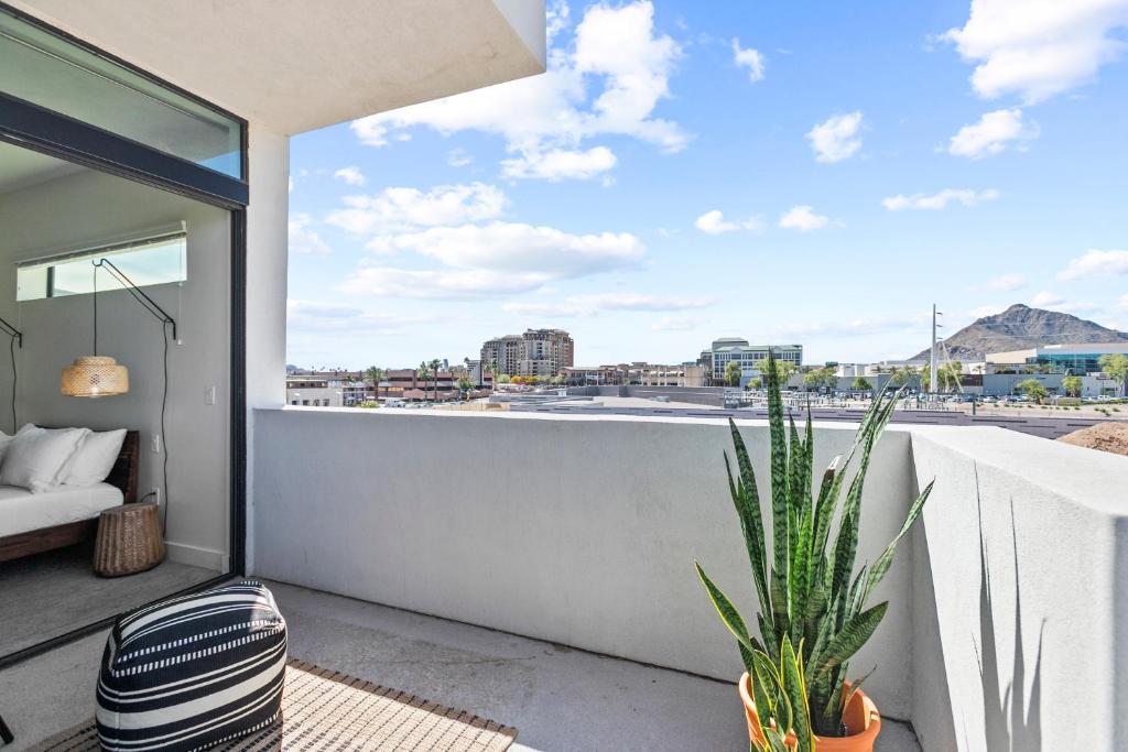 Minnezona Apartments image