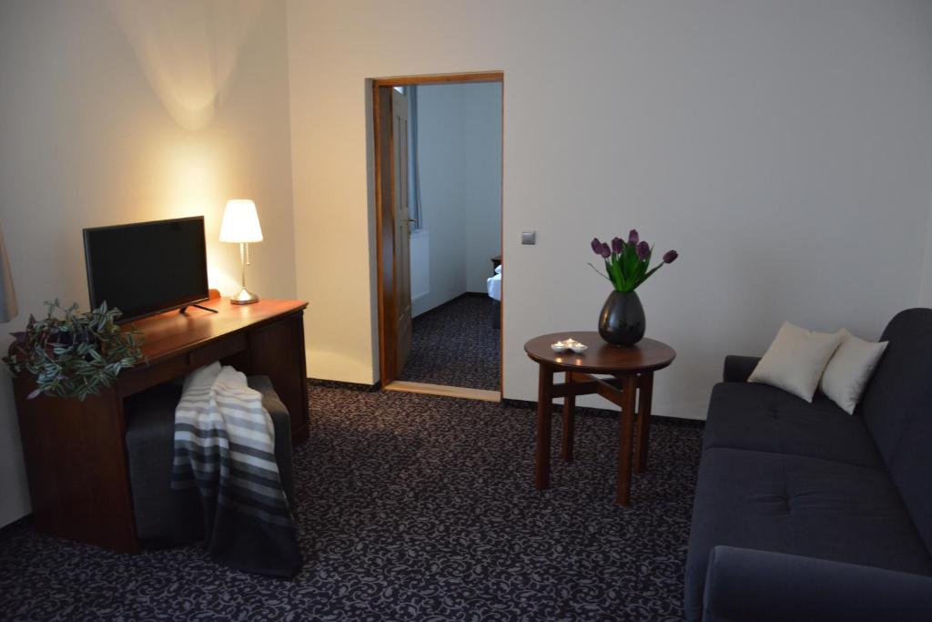 Hotel Zámek Velká Bystřice photo 4