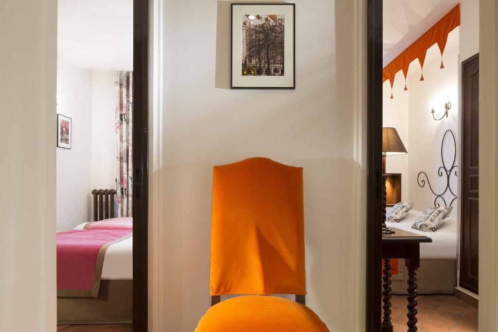 Семейный (2 смежных двухместных номера), Castex Hotel