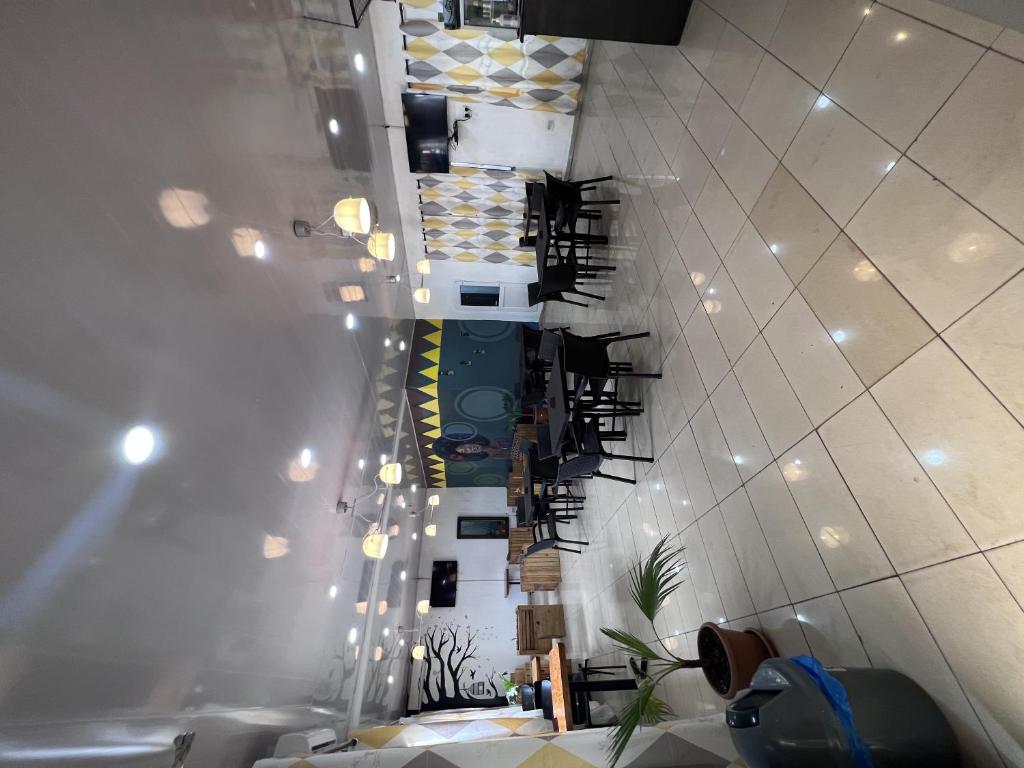 Sky Inn Hotel photo 1