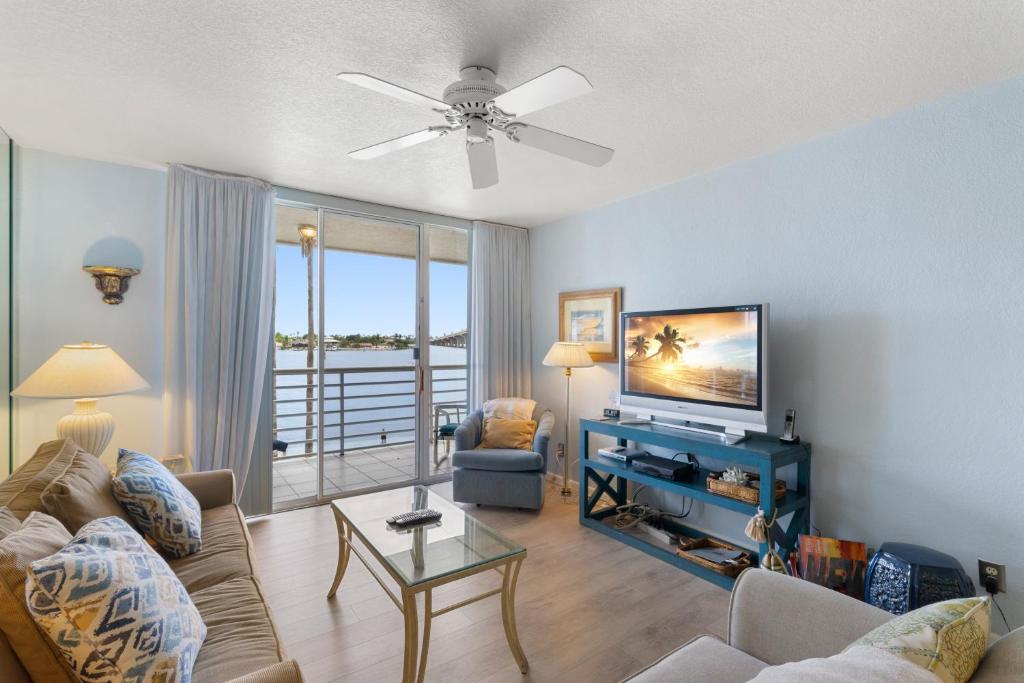 Bahia Vista 8-314, 2 Bedroom, Heated Pool, Spa, WiFi, Sleeps 6 photo 3