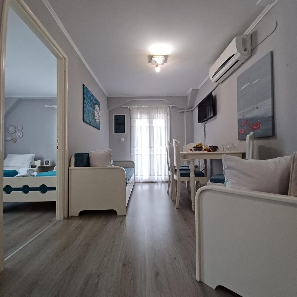 Loulia Home photo 4