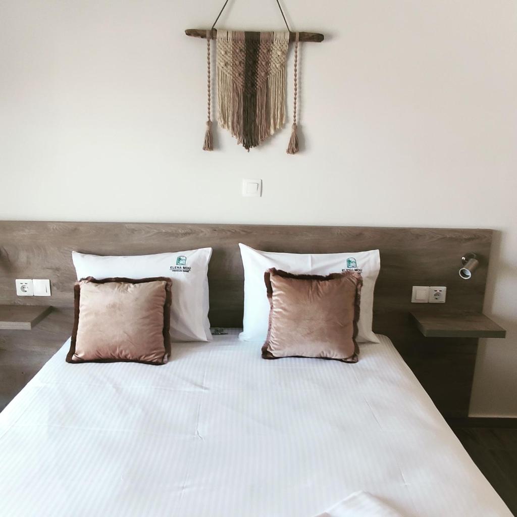 elenamou seaview rooms photo 1