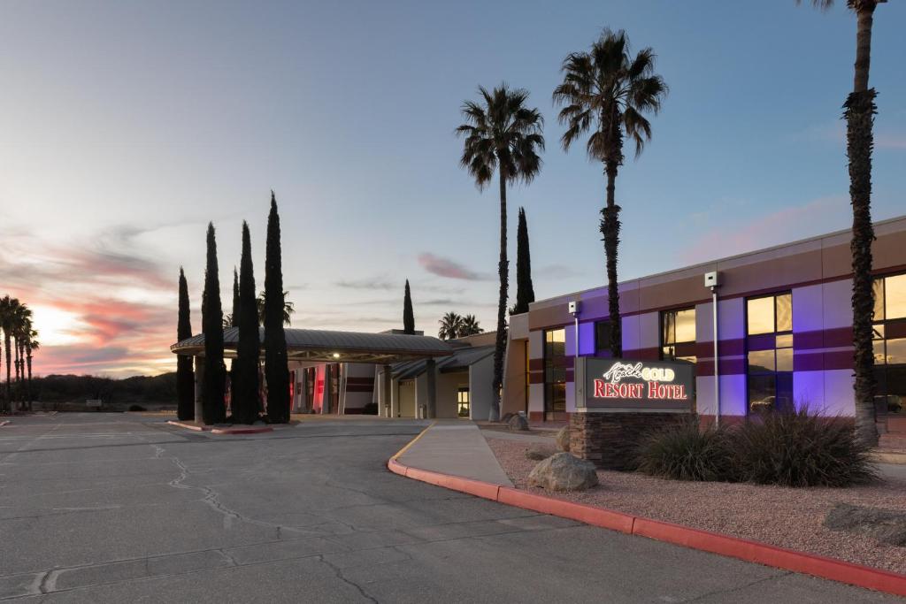 Apache Gold Resort Hotel & Casino - Tap to explore photos