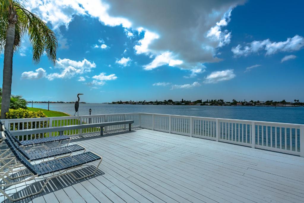 Bahia Vista 9-521, 2 Bedrooms, Heated Pool, Spa, Sleeps 4, Near Beach photo 2