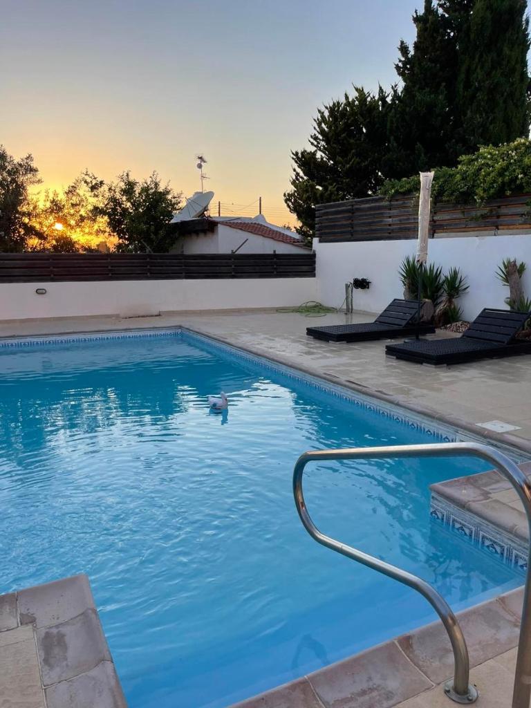 Cheerful 2-bedroom Villa with private pool photo 3