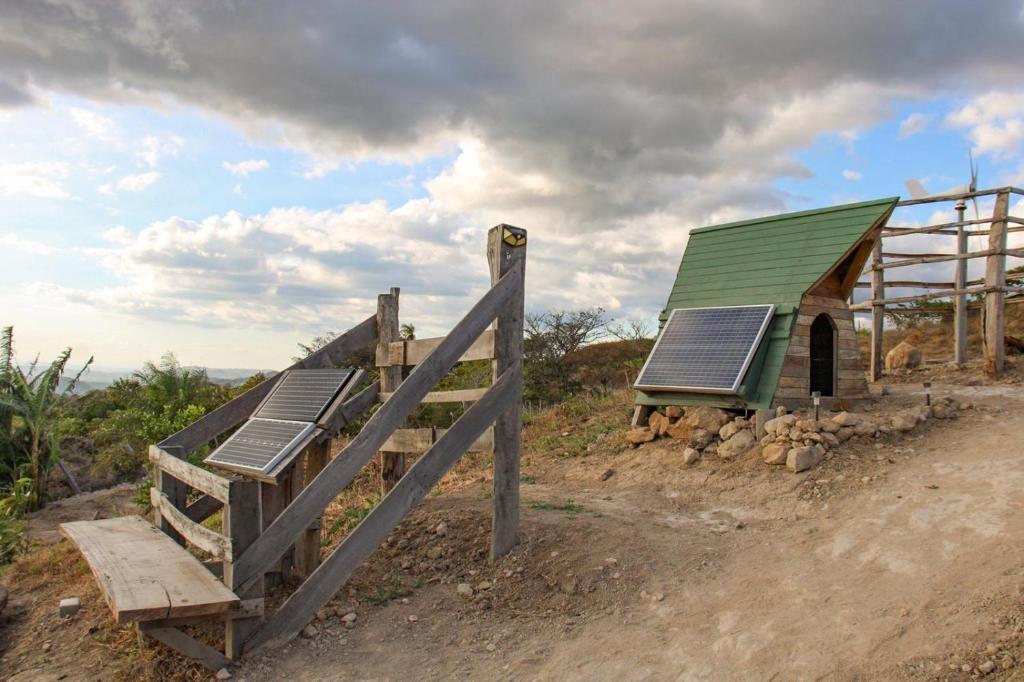 Sustainable, Off-Grid and Organic Cabins on a Farm in a Secluded Cloud Forest, Ultra Low Carbon Footprint photo 2