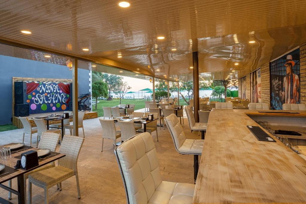 Aqua Nina Hotel photo 2
