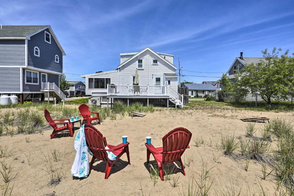Plum Island Retreat about 1-Block Walk to Beach! photo 1