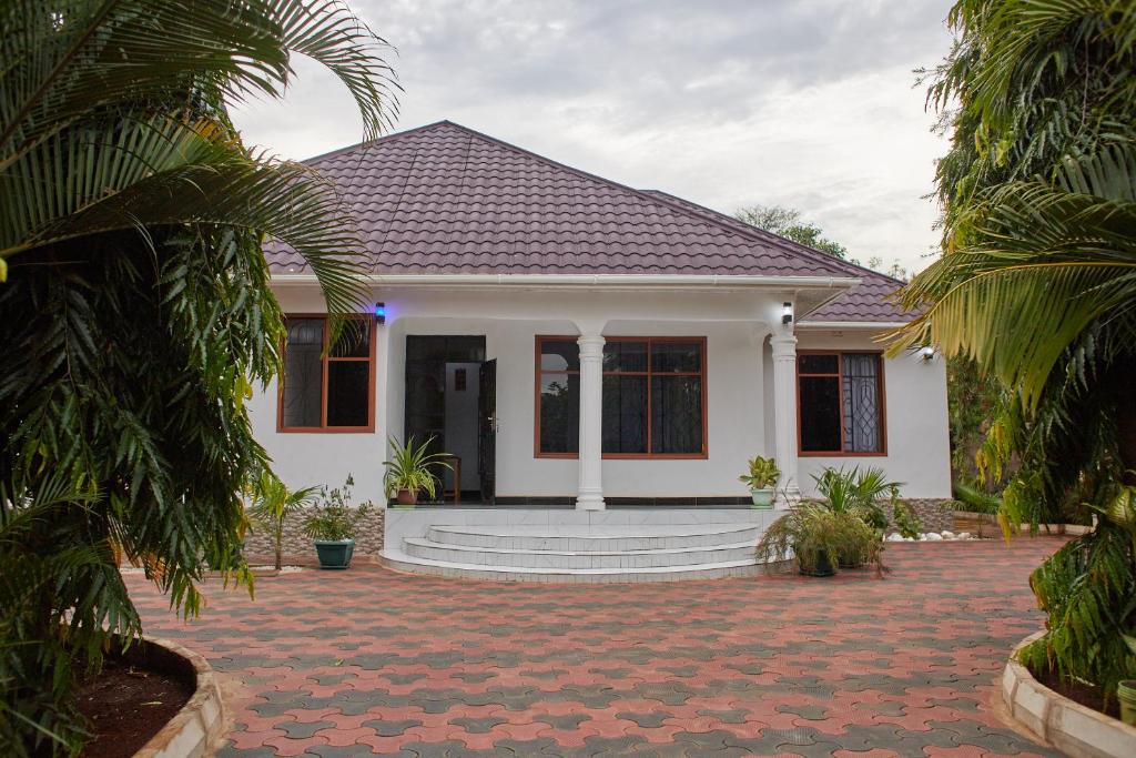 Chagga farm house photo 1
