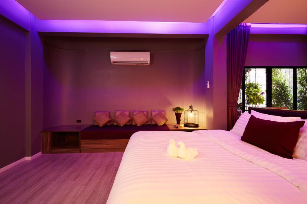 Двухместный (Улучшенный двухместный номер с 1 кроватью), Tweet Tweet Nest Pattaya