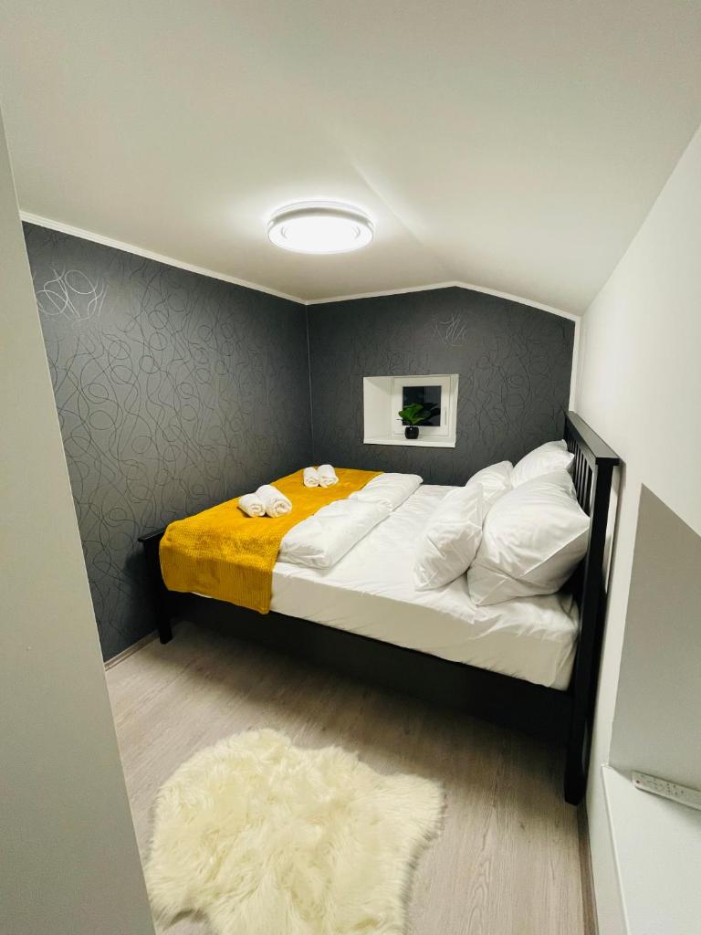 Vanadium house photo 2