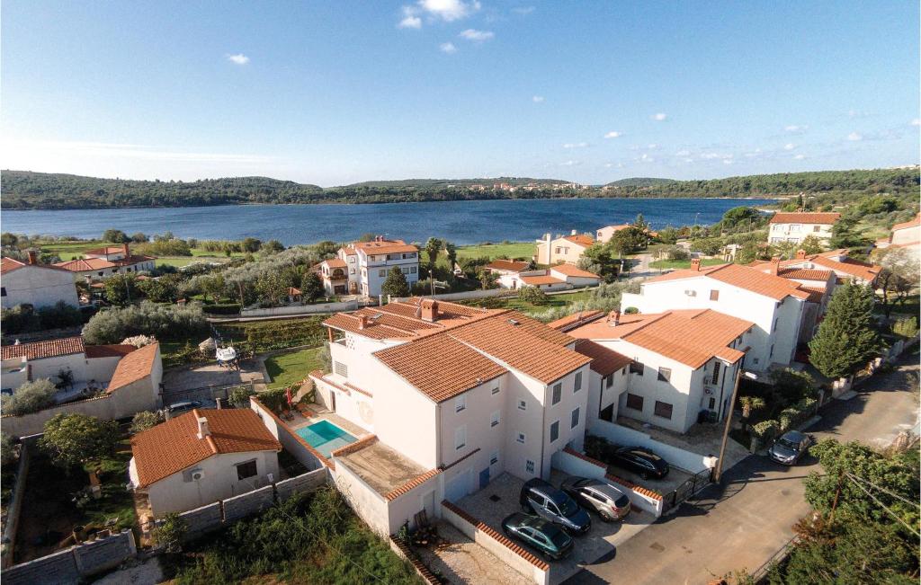Amazing Home In Pomer With 6 Bedrooms, Wifi And Outdoor Swimming Pool