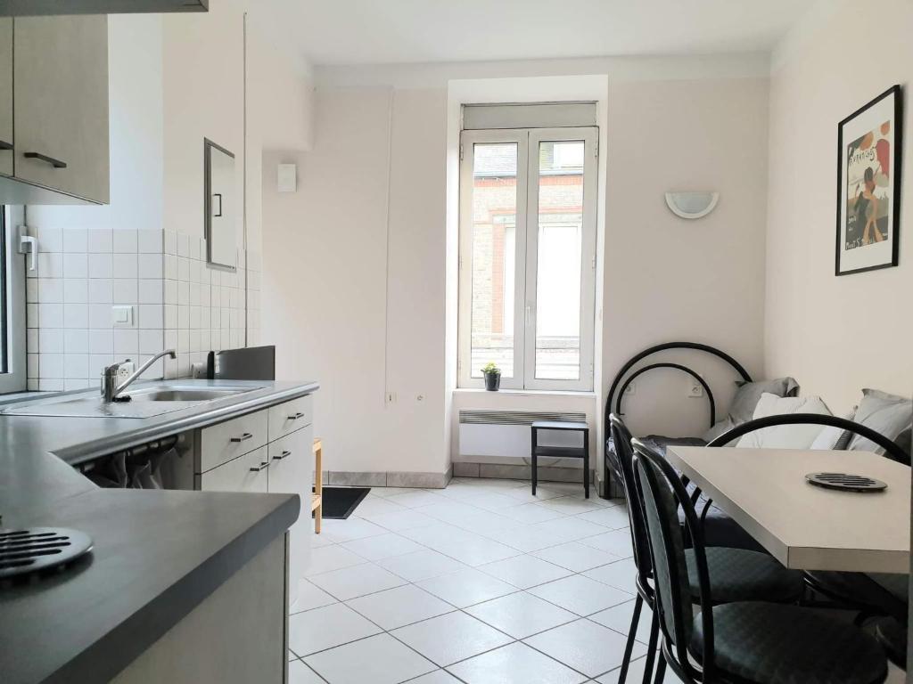 Appartement au n°1 centre d'Avranches photo 1