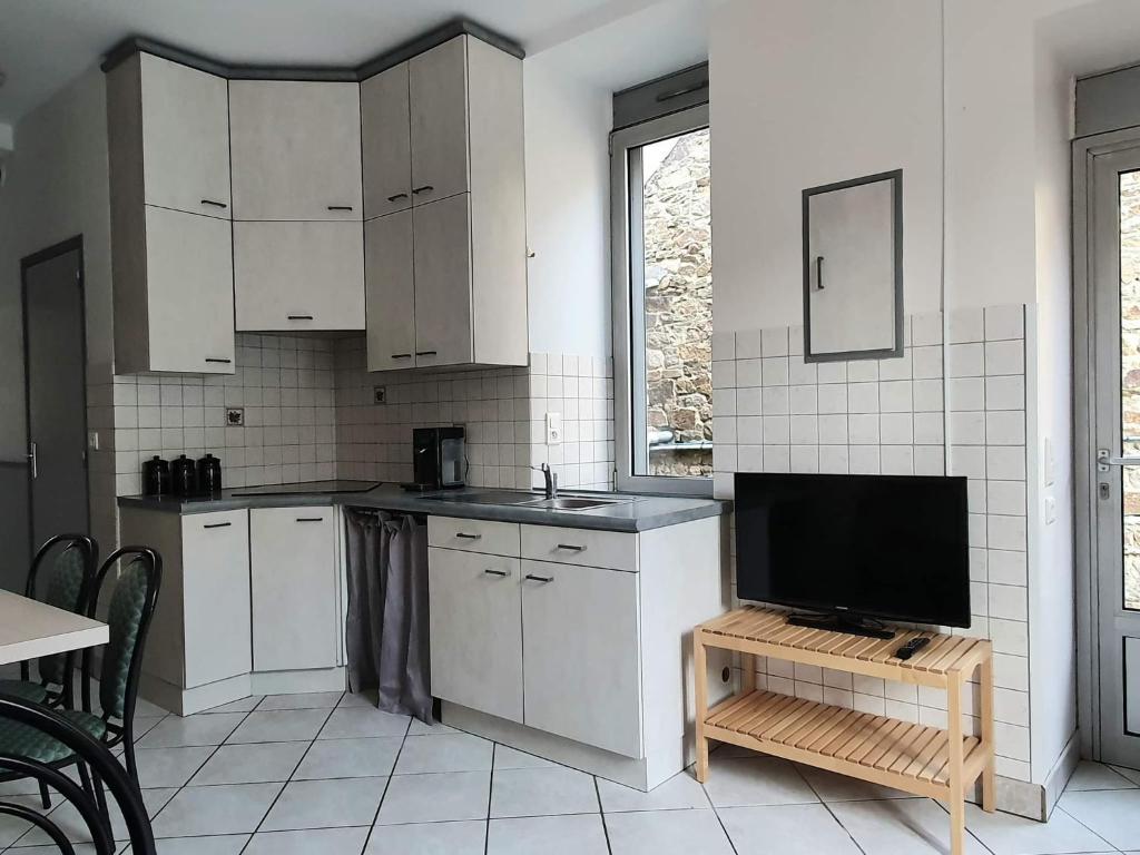 Appartement au n°1 centre d'Avranches photo 4