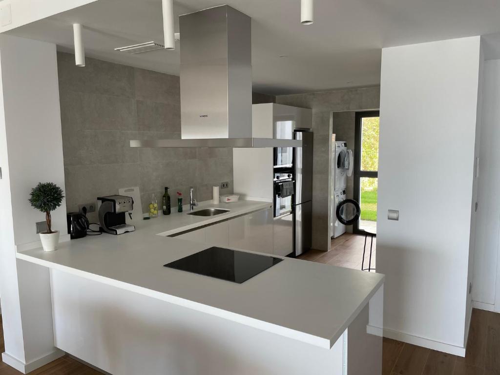 Modern 2 beds apartment in Alcaidesa photo 1