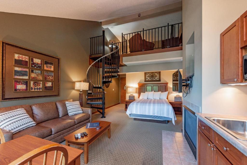 A313 Studio & Loft Lake View image