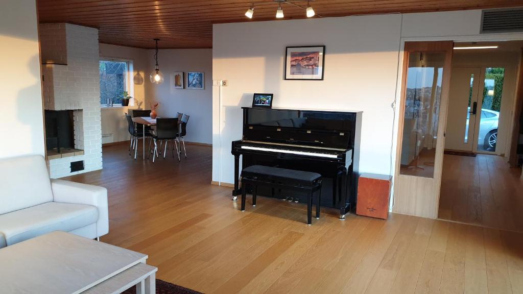 Villa with great view photo 4