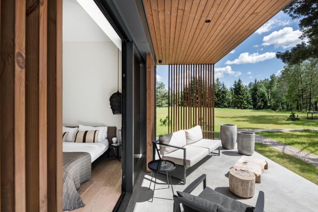 The Lake - Waterfront Villas Retreat photo 4