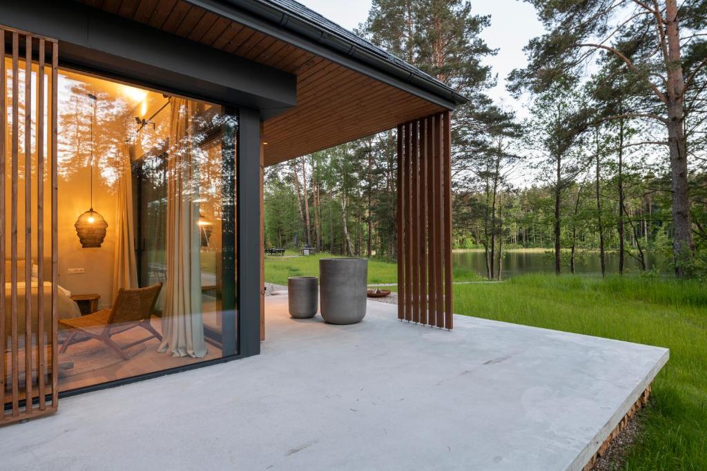 The Lake - Waterfront Villas Retreat photo 1