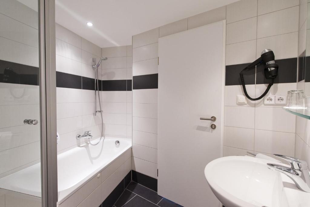 Двухместный (Двухместный номер бизнес-класса с 1 кроватью), Mark Apart Hotel