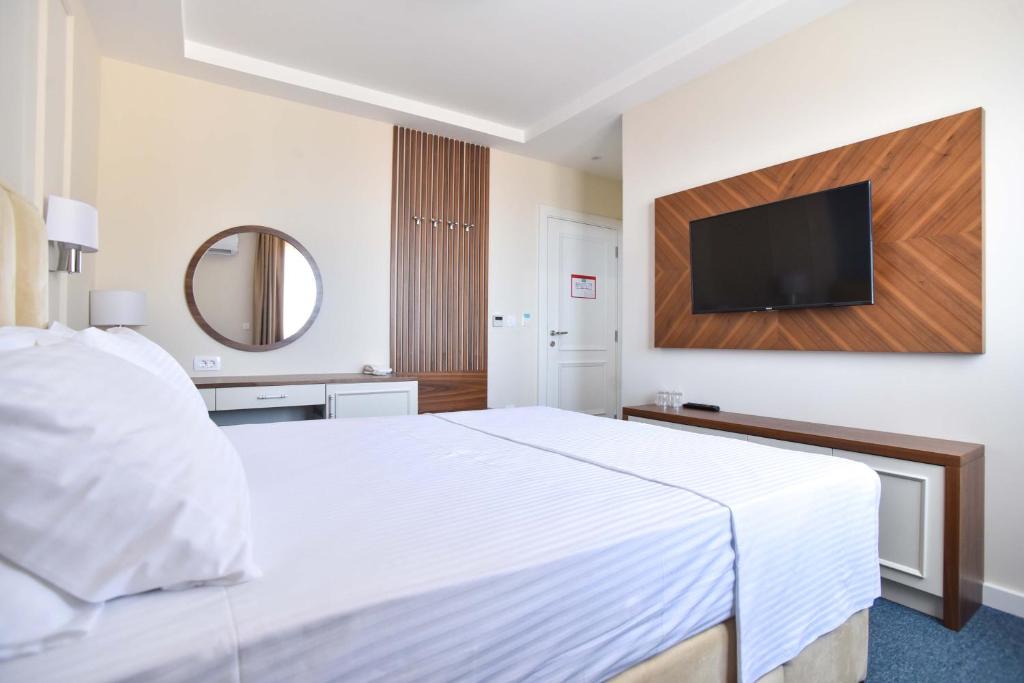 Vistamar Hotel & Apartments photo 3
