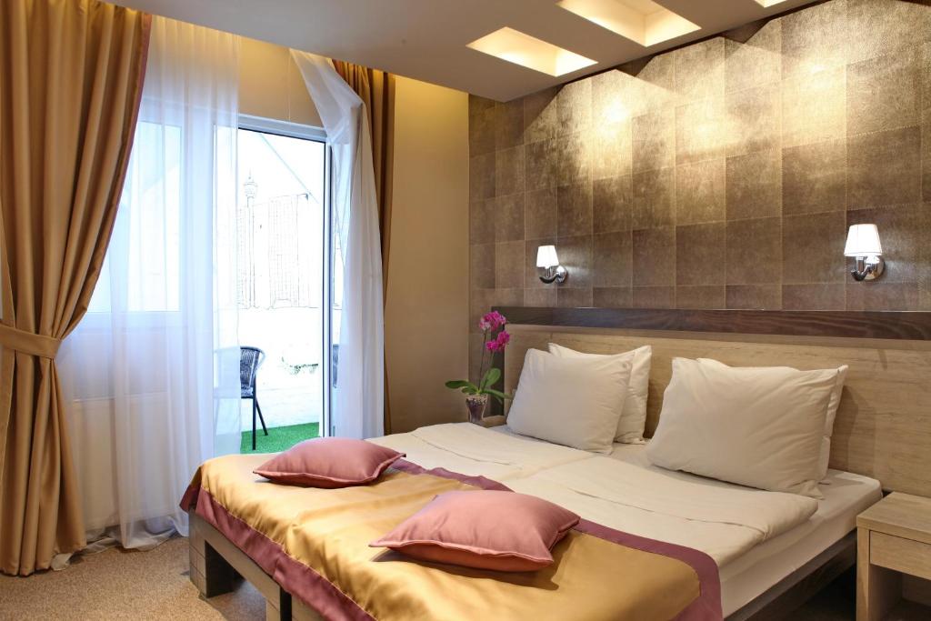 Двухместный (Двухместный номер с 1 кроватью, террасой и парковкой), Hotel Vozarev
