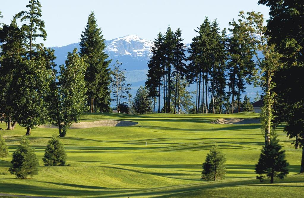 Crown Isle Resort & Golf Community photo 4