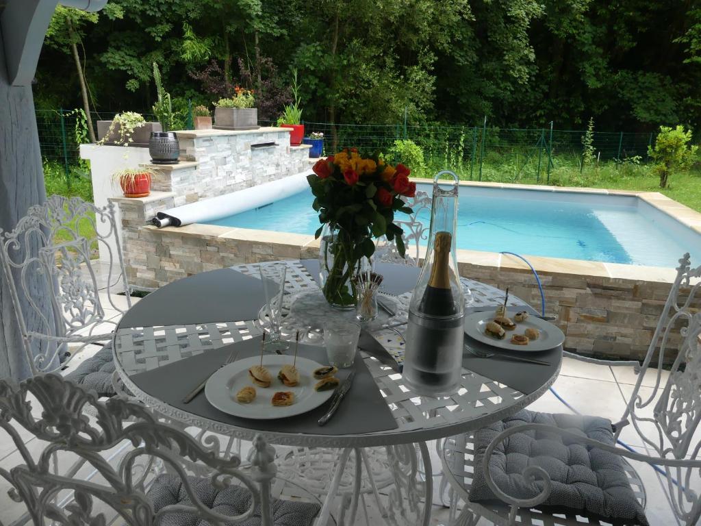Toki Eder chez Marisol, piscine chauffée, décoration soignée et océan à 15 minutes entre Bayonne et Hossegor photo 1