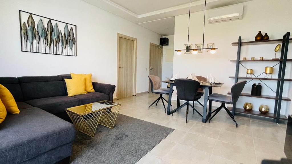 Luxury Apartment with Pool photo 3