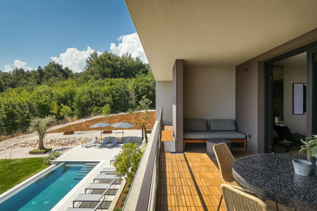 Oltremare Premium suite apartment w/pool in Rabac photo 1