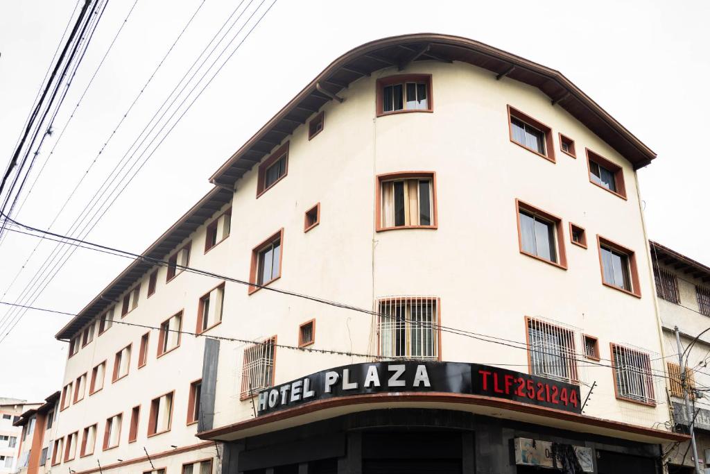 Hotel Plaza CA photo 1